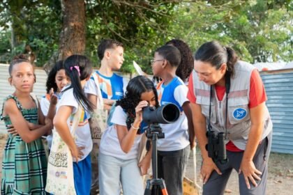 Estudantes da rede municipal de ensino de Camaragibe participam da ação de educação ambiental em Aldeia durante o Festival Pernambuco Meu País