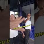 Passageiro fica revoltado após motorista de ônibus queimar paradas em Recife !