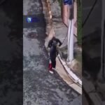 Revoltado com roubo de fios, homem bota ladrões para correr em São Paulo!