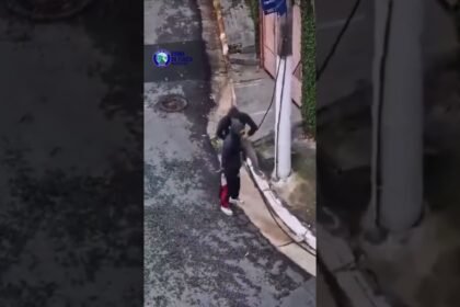 Revoltado com roubo de fios, homem bota ladrões para correr em São Paulo!