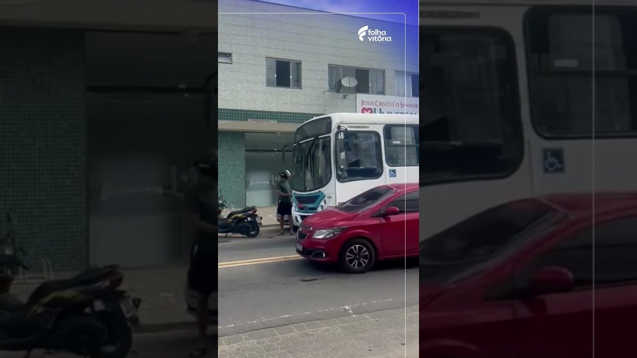 Motociclista depreda ônibus e briga com motorista, após discussão no trânsito em Guarapari !