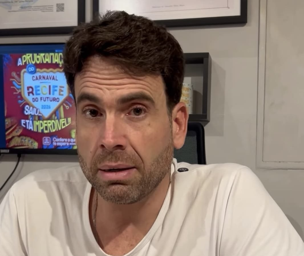 EDUARDO MOURA CRITICA GASTOS DO CARNAVAL E APONTA QUASE TRIPLICAÇÃO DO ORÇAMENTO EM ANO ELEITORAL !