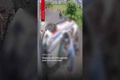 Viatura da Polícia Militar capota após falha mecânica em Minas Gerais! Graças a Deus nenhum policial ficou ferido!