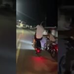 Jovem fica ferido após seu amigo derrubar ele da moto!