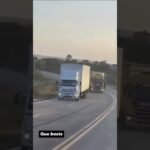 Essas irresponsabilidades tira a vida de vários inocentes nas estradas do Brasil todos os dias !