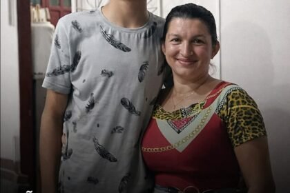 MÃE DE JOVEM MORTO POR FACÇÃO SOFRE COM A AUSÊNCIA DO FILHO E DESABAFA: ‘ERA UM MENINO MUITO BOM’