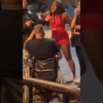 Mulher embriagada tenta matar cadeirante atropelado na frente de bar em São Paulo!