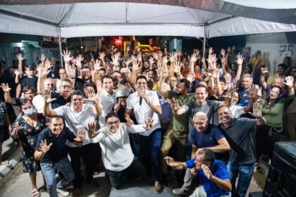 Diego Cabral e João de Nadegi inauguram mais uma belíssima rua em Camaragibe