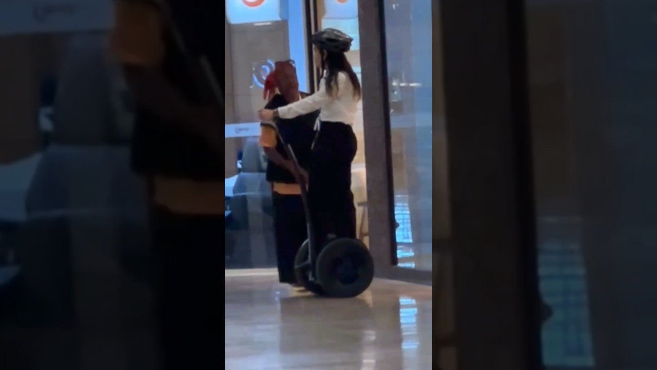 TRABALHADORA É HUMILHADA E AMEAÇADA POR CLIENTE DENTRO DE SHOPPING