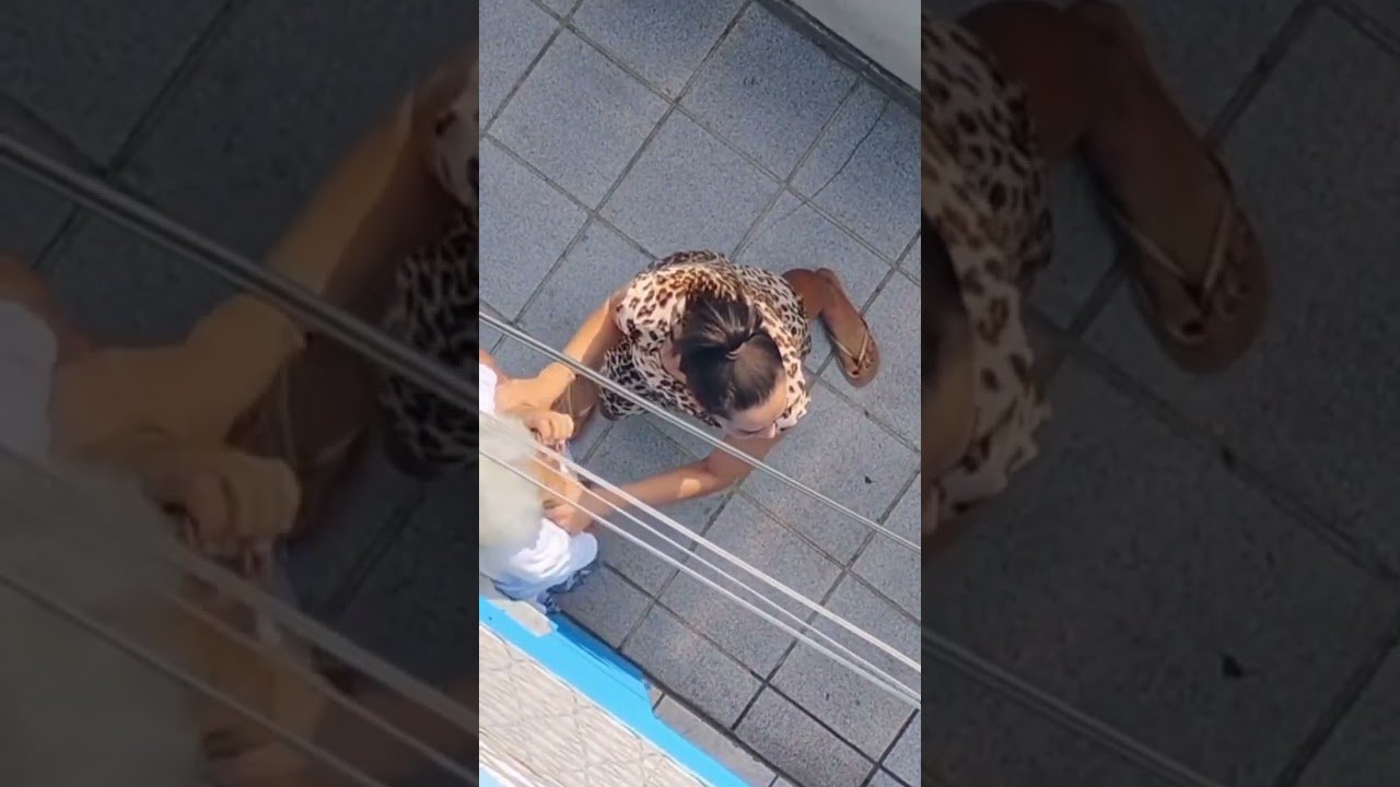 NETA segura avó de 96 enquanto bandido rouba pertences da casa da idosa ! 💔😭