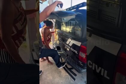 Mãe se revolta e desabafa ao ver filho preso em flagrante por tráfico de drogas!