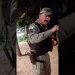 Policial Militar da lição de moral em dois marmanjos com mais de 40 anos que vivem incomodando a própria mãe na Paraíba!