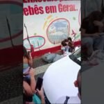 Mulheres foram presas em flagrante após roubar loja de produtos para bebê no Rio de Janeiro! 😱  O volume de produtos roubados impressionou as pessoas que passavam pelo local.