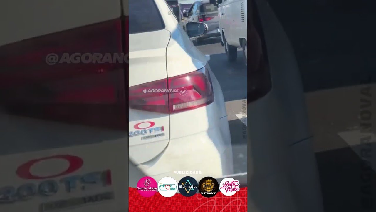Mulher desce de carro derruba motociclista após pequena colisão de trânsito !