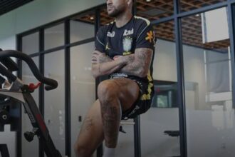 Neymar faz novo exame e segue sem treinar na seleção brasileira