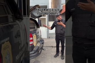Tia evangélica chora a ver sobrinho preso em flagrante por tráfico de drogas no Espírito Santo! Tia evangélica chora a ver sobrinho preso em flagrante por tráfico de drogas no Espírito Santo!